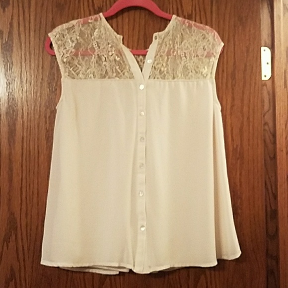 Maurices flowy top - Picture 3 of 3
